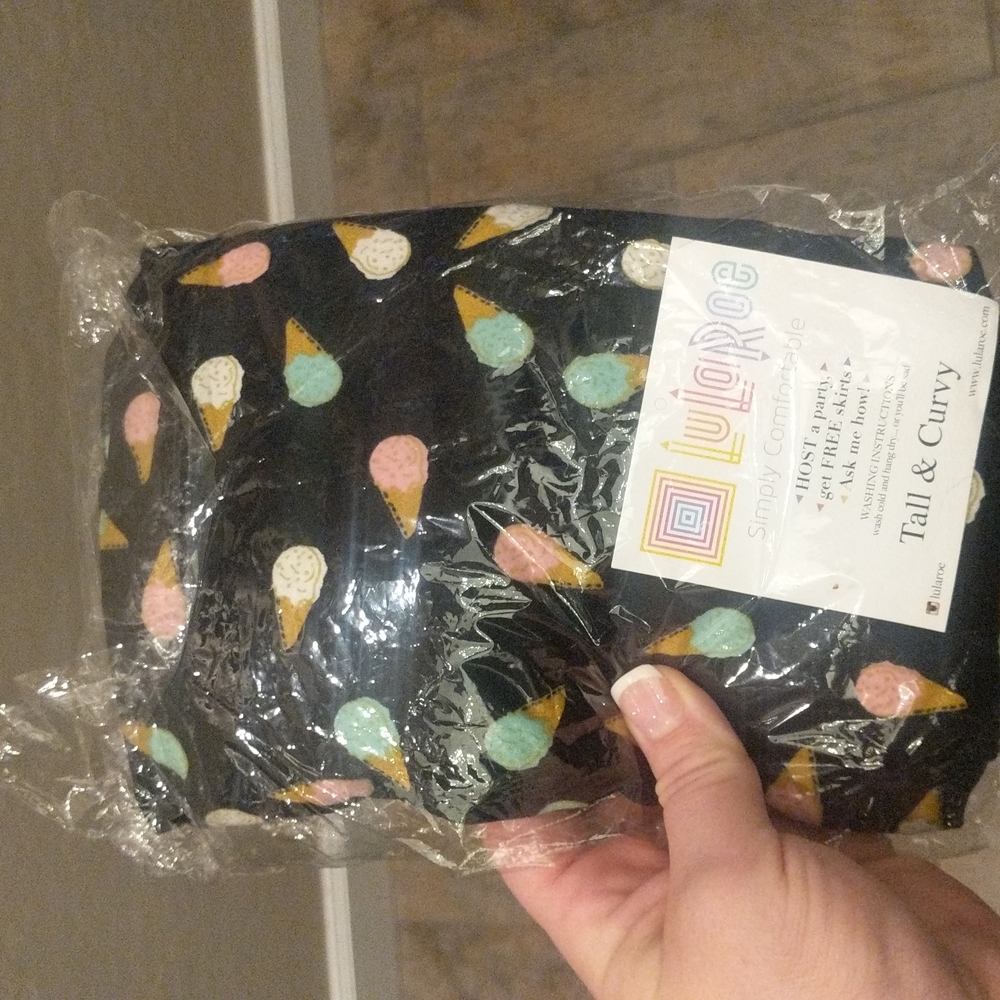 New! LuLaRoe leggings